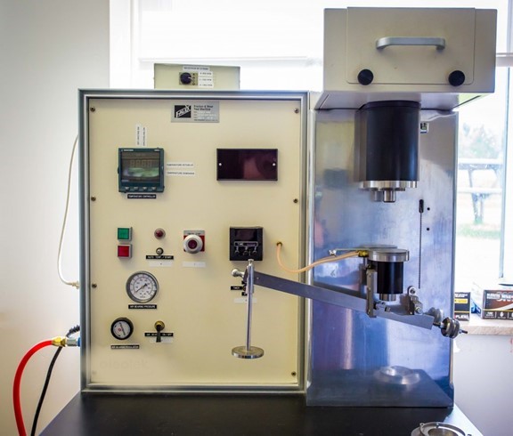 Appareil de test d’usure à quatre billes